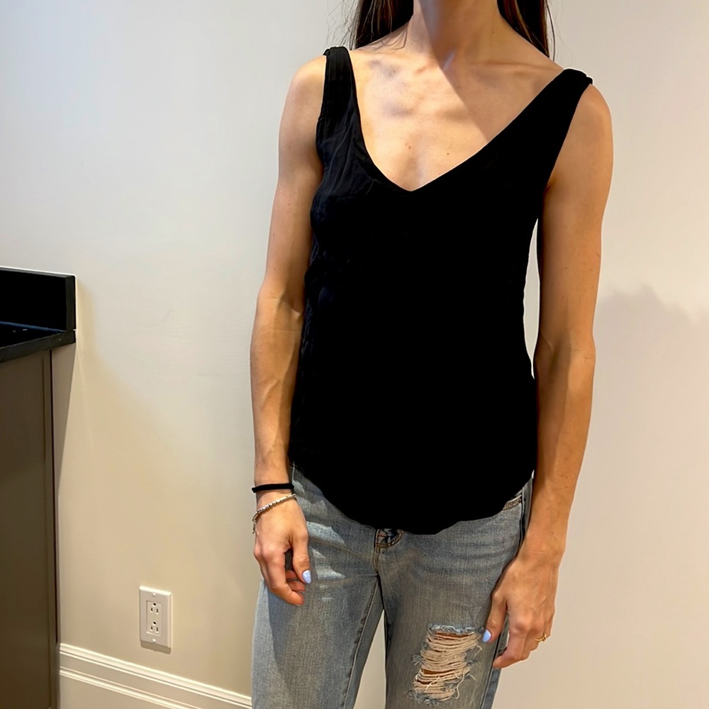 Babaton black v neck tank